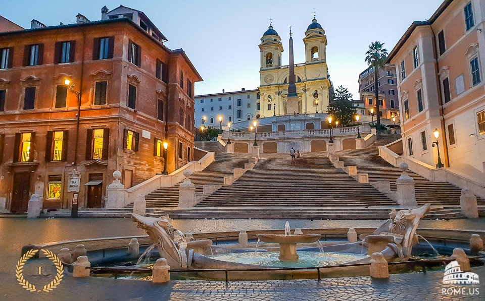 Escalier de la Trinité-des-Monts Escalier de la Trinité-des-Monts et église de la Trinité-des-Monts à Rome