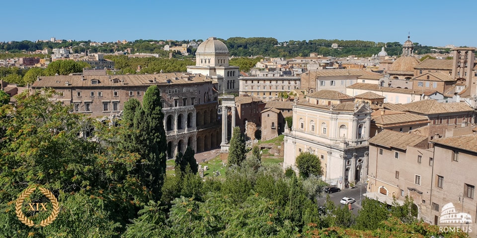 Le Théâtre de Marcellus Vue sur le Théâtre de Marcellus depuis le Capitole à Rome