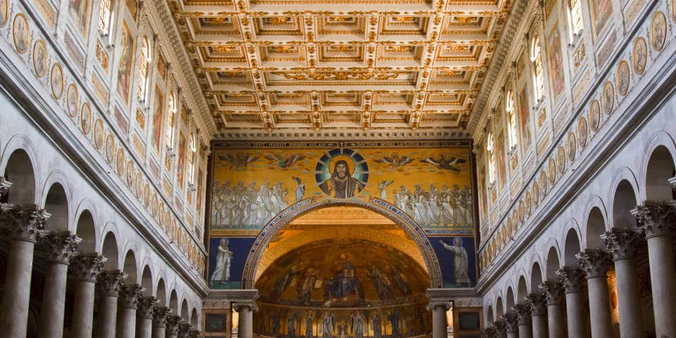 Architecture de la basilique Saint-Paul à Rome Architecture de la basilique Saint-Paul à Rome
