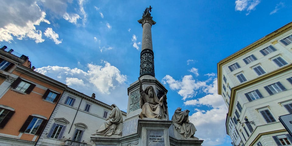 Colonne de l'Immaculée Conception à Rome