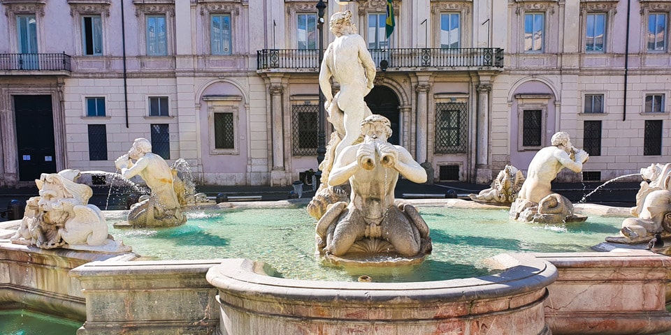 Fontana del Moro par Giacomo della Porta Piazza Navona