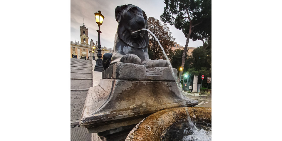 Fontane dei Leoni Egizi de la Cordonata Capitolina Fontane dei Leoni Egizi de la Cordonata Capitolina