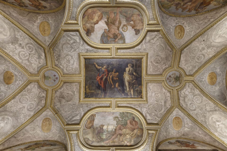 Intérieur du palais Farnèse à Rome Intérieur du palais Farnèse