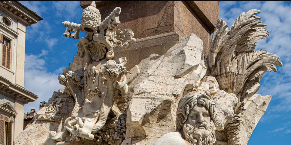 Armoiries Pamphilj fontaine de Bernini Piazza Navona