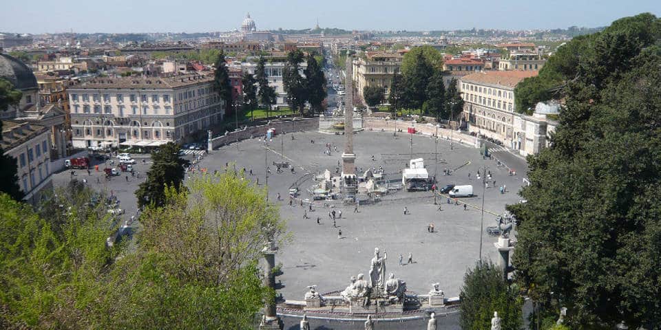 Vue sur la Piazza del Popolo depuis la colline du Pincio