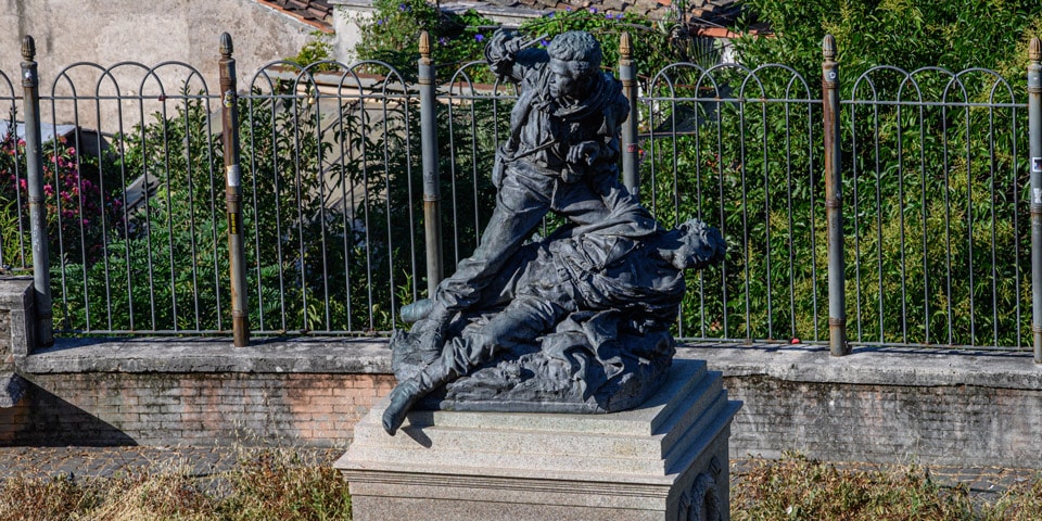 Statue d’Enrico et Giovanni Cairoli sur le Pincio à Rome