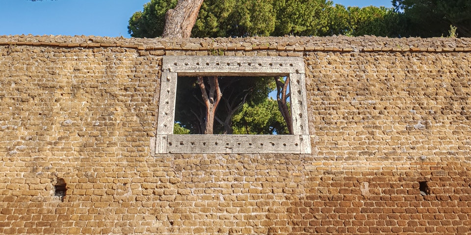 Vestiges du mur servien sur l’Aventin