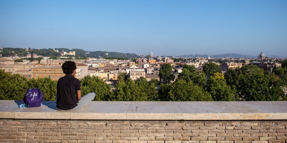 Large panorama depuis la colline de l’Aventin