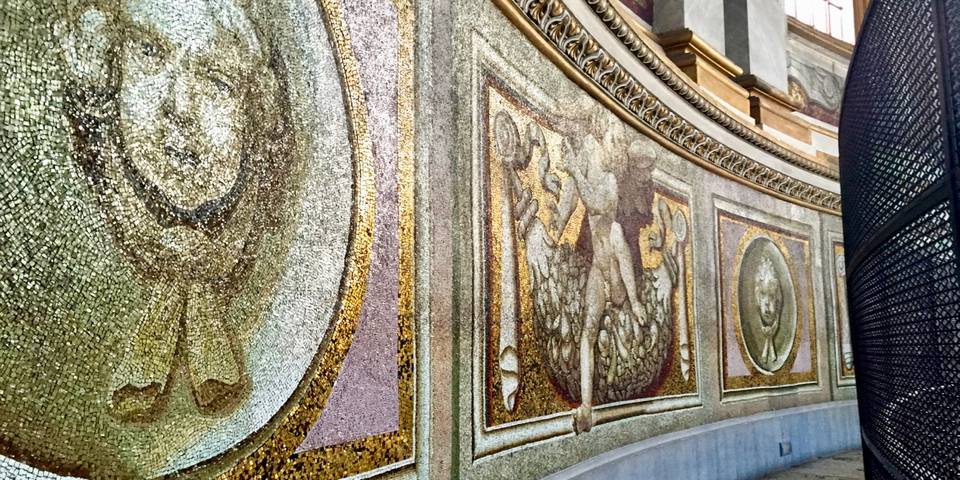 intérieur de la coupole au Vatican