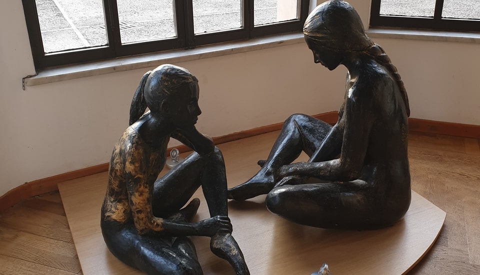 statues de la maison des hiboux
