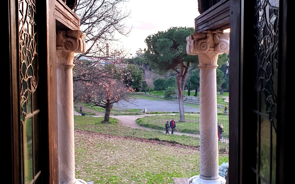 vue de la maison des hiboux