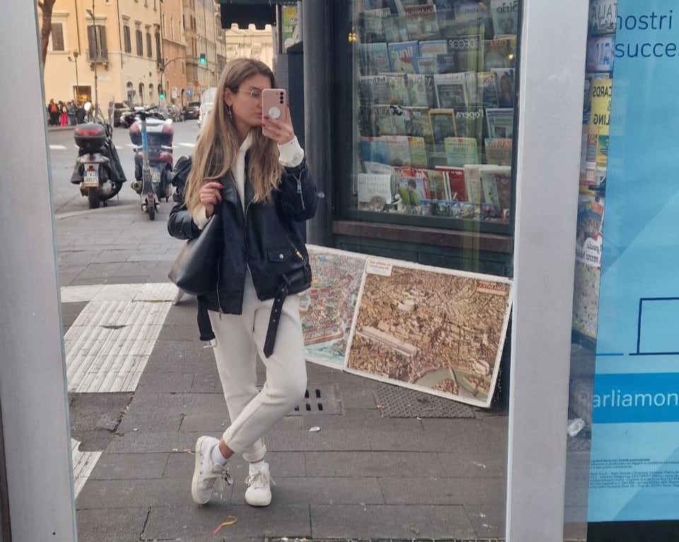 Exemple de tenue portée à Rome en février Que mettre dans sa valise pour l’Italie en février et comment s’habiller à Rome ?