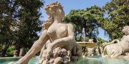 Sculpture de sphinx à la Fontaine des Passions humaines de Villa Sciarra, à Rome